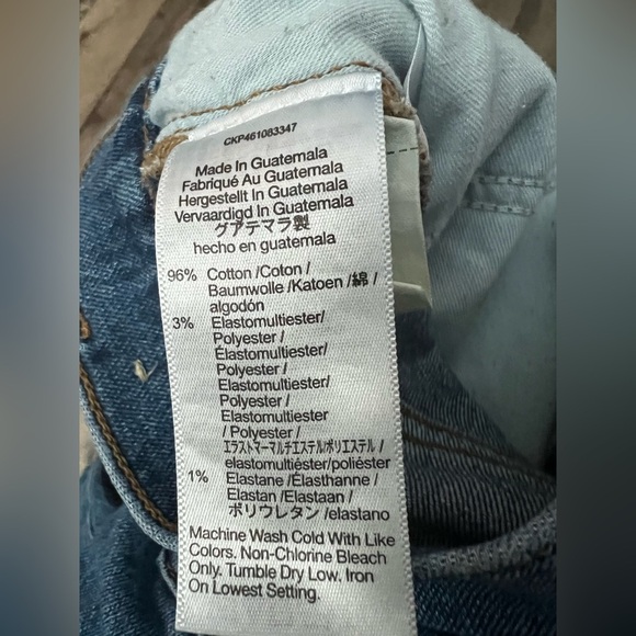 Madewell The Perfect Vintage Jean with distressed hem size 28 EUC - Picture 9 of 9